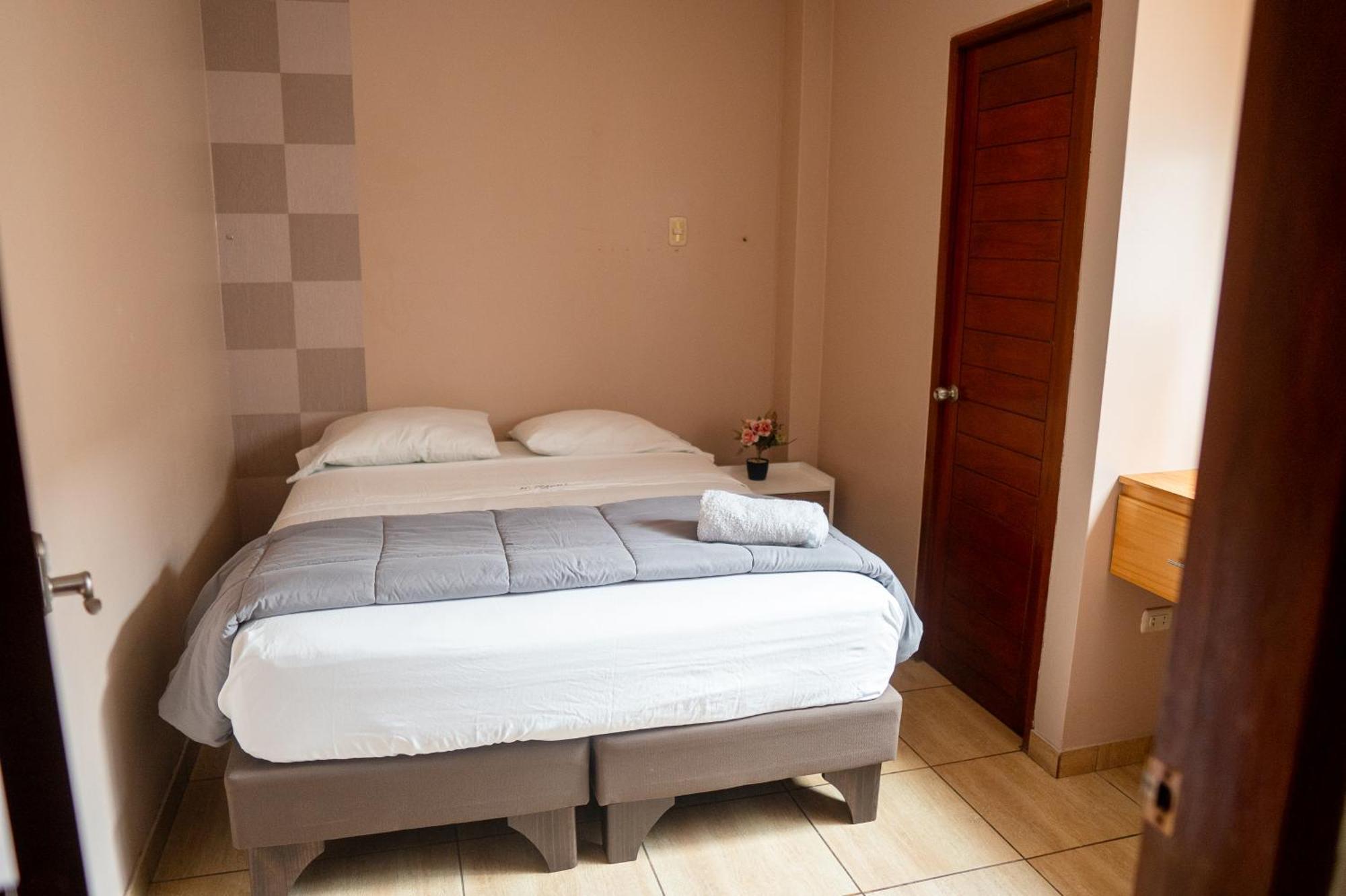 Trugarden Hotel Trujillo Esterno foto
